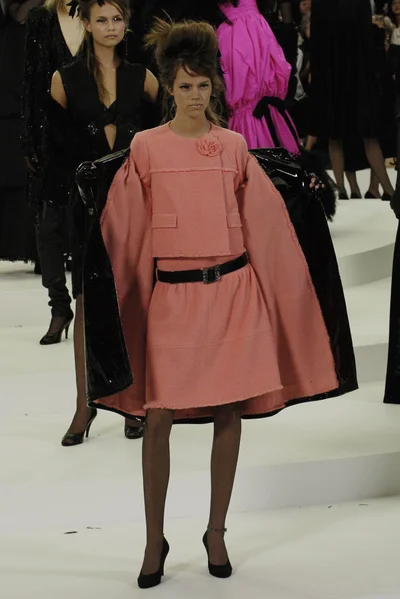 Look 1